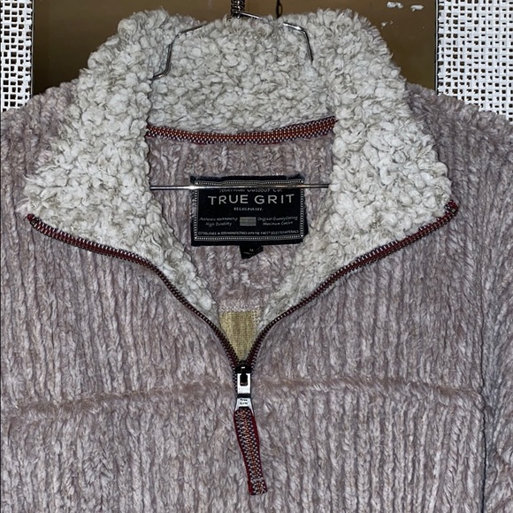 True Grit pullover - Picture 3 of 3